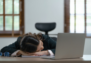 不眠症睡眠障害鍼上尾ルート治療自律神経